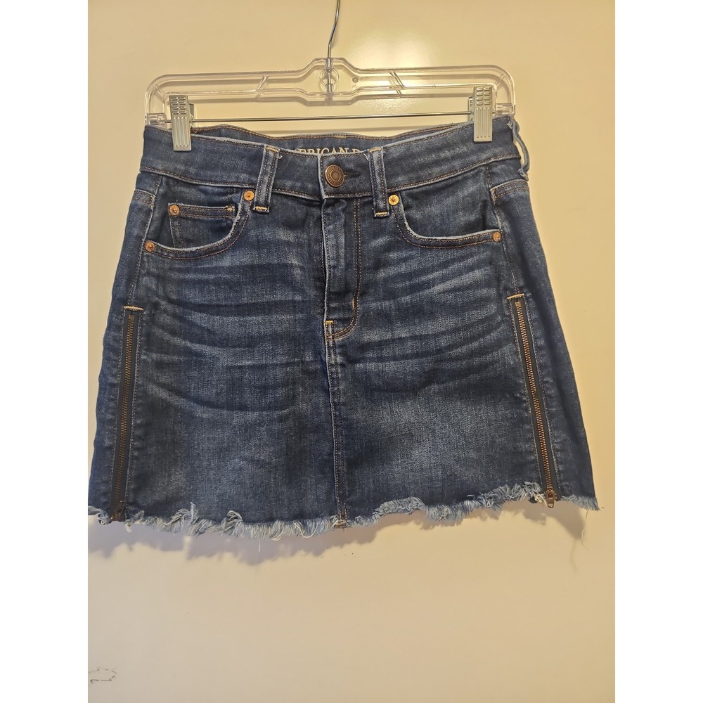 American Eagle mini dark wash zip sides blue denim skirt size 4